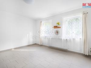 Prodej bytu 3+kk, Mladé Buky, 67 m2