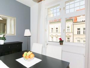 Pronájem bytu 2+kk, Praha - Vinohrady, Na Kozačce, 60 m2