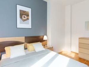 Pronájem bytu 2+kk, Praha - Vinohrady, Na Kozačce, 60 m2