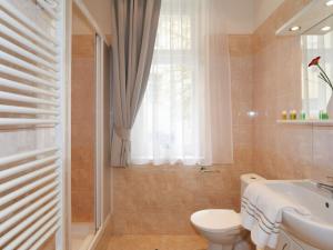 Pronájem bytu 2+kk, Praha - Vinohrady, Na Kozačce, 48 m2