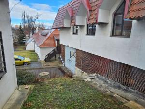 Pronájem obchodního prostoru, Praha - Ruzyně, Drnovská, 3000 m2