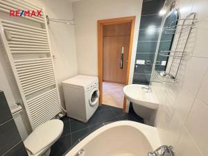 Pronájem bytu 2+kk, Praha - Suchdol, Holubí, 40 m2