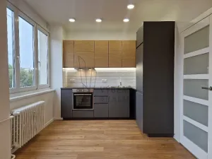 Pronájem bytu 2+kk, Praha - Vršovice, Ruská, 62 m2