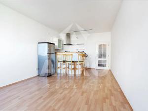 Pronájem bytu 2+kk, Praha - Břevnov, Slavníkova, 58 m2