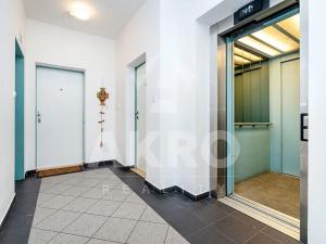 Pronájem bytu 2+kk, Praha - Břevnov, Slavníkova, 58 m2