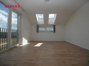 Pronájem bytu 1+kk, Uhlířské Janovice, Hrnčířská, 42 m2