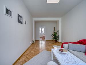 Pronájem bytu 2+1, Chomutov, Rokycanova, 49 m2