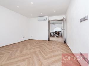 Pronájem bytu 3+1, Praha - Dejvice, Na viničních horách, 120 m2