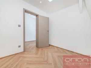 Pronájem bytu 3+1, Praha - Dejvice, Na viničních horách, 120 m2