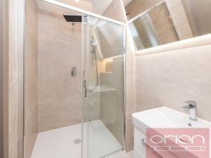 Pronájem bytu 3+1, Praha - Dejvice, Na viničních horách, 120 m2