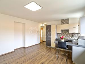 Pronájem bytu 2+kk, Králův Dvůr - Karlova Huť, Na Louce, 39 m2