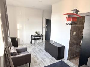 Pronájem bytu 1+kk, Karlovy Vary - Doubí, K Linhartu, 24 m2