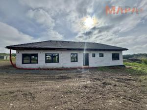 Prodej rodinného domu, Černovice, 279 m2