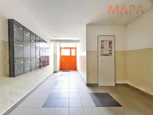 Prodej bytu 2+1, Chomutov, Skalková, 61 m2