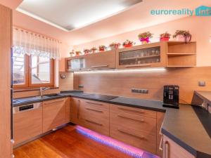 Prodej rodinného domu, Libeř - Libeň, 270 m2