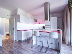 Prodej bytu 2+kk, Praha - Hlubočepy, Chlupáčova, 53 m2