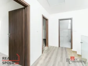 Prodej rodinného domu, Všestary, 120 m2