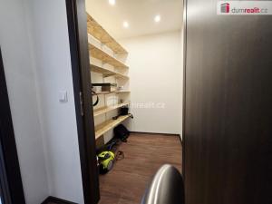 Pronájem bytu 3+kk, Praha - Břevnov, U vojenské nemocnice, 77 m2
