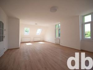 Prodej bytu 2+kk, Karlovy Vary, Pražská silnice, 60 m2