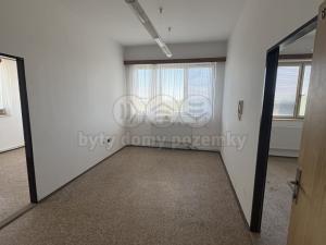 Pronájem kanceláře, Háje, 500 m2