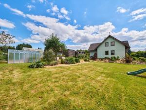 Prodej rodinného domu, Vlčice, 180 m2