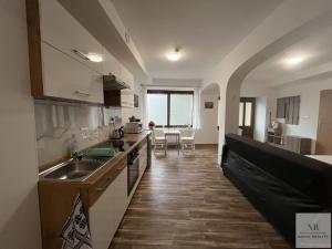 Pronájem bytu 1+kk, Karlovy Vary, Libušina, 55 m2