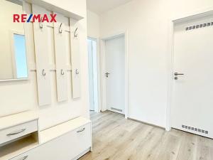 Pronájem bytu 2+kk, Kladno, Štěpána Rautenstraucha, 57 m2