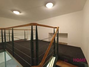 Pronájem obchodního prostoru, Praha - Holešovice, Milady Horákové, 27 m2