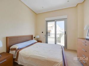 Prodej bytu 4+kk, Torrevieja, Španělsko, 133 m2