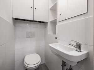 Pronájem kanceláře, Praha - Vinohrady, Na Švihance, 70 m2