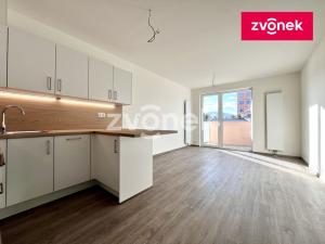 Pronájem bytu 1+kk, Zlín, Nad Stráněmi, 37 m2
