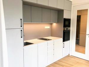 Pronájem bytu 1+kk, Praha - Smíchov, Smrčinská, 60 m2