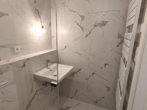 Pronájem bytu 1+kk, Praha - Smíchov, Smrčinská, 60 m2