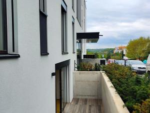 Pronájem bytu 1+kk, Praha - Smíchov, Smrčinská, 60 m2