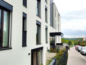 Pronájem bytu 1+kk, Praha - Smíchov, Smrčinská, 60 m2