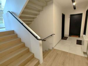Pronájem bytu 1+kk, Praha - Smíchov, Smrčinská, 60 m2