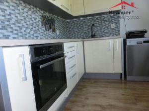 Pronájem bytu 2+1, Ústí nad Labem - Střekov, Tolstého, 60 m2