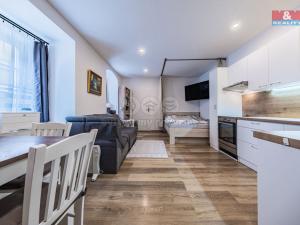 Prodej bytu 2+kk, Bělá pod Bezdězem, Masarykovo náměstí, 54 m2