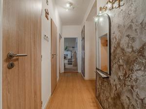 Prodej bytu 2+1, Ostrava - Poruba, náměstí Družby, 56 m2