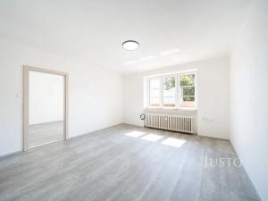 Pronájem bytu 2+1, Třeboň, Nádražní, 56 m2
