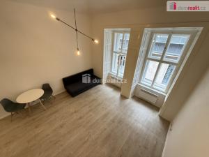 Pronájem bytu 1+kk, Praha - Smíchov, Na Valentince, 48 m2