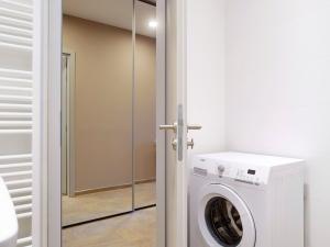 Pronájem bytu 2+kk, Brno, Jakubská, 69 m2