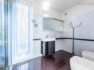 Prodej rodinného domu, Praha - Vokovice, Suttnerové, 268 m2