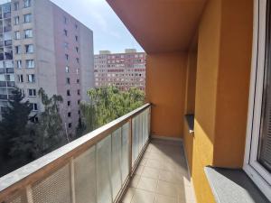 Prodej bytu 3+1, Praha - Řepy, Laudova, 75 m2