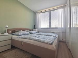 Prodej bytu 3+1, Praha - Řepy, Laudova, 75 m2