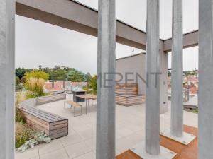 Pronájem bytu 1+kk, Praha - Smíchov, Plzeňská, 31 m2