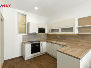 Pronájem bytu 3+1, Praha - Nové Město, Podskalská, 111 m2