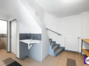 Prodej vícegeneračního domu, Podolanka, Pod Strání, 333 m2