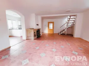Prodej rodinného domu, Nižbor - Stradonice, Stradonice, 260 m2