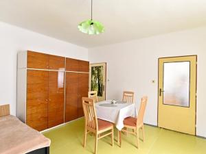 Prodej bytu 1+1, Štěchovice, Vltavská, 40 m2